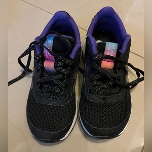 Girls New Balance Shoes size 11